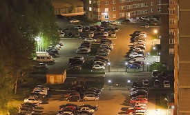 ВС РФ: жильцы многоквартирного дома не вправе использовать гостевую автостоянку во дворе дома для постоянной парковки своих автомобилей
