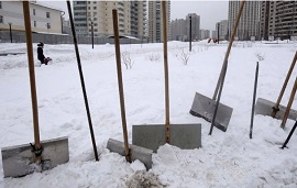 «Берем лопаты и вперед»: пермский депутат предложила жителям самим чистить дворы от снега