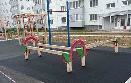 Ремонтные работы на детских площадках