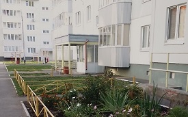 Установка ограждения на придомовой территории по адресу ул. Красавинская, 2 и 4