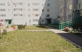 Покос травы на придомовых территориях Покос травы на придомовых территориях