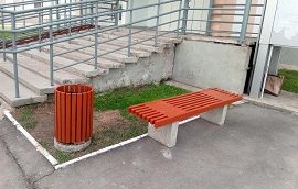 Покрасочные работы на придомовой территории по адресу ул. Целинная, 49а Покрасочные работы на придомовой территории по адресу ул. Целинная, 49а