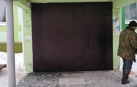 Замена дверей в доме по адресу ул. Зеленая, 3/1Б Замена дверей в доме по адресу ул. Зеленая, 3/1Б