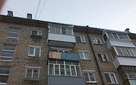 Очистка кровли от снежных навесов и наледи