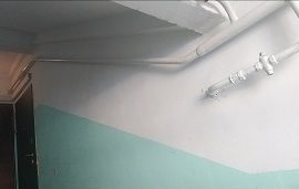 Покрасочные работы в доме по адресу ул. Кавалерийская, 17 Покрасочные работы в доме по адресу ул. Кавалерийская, 17