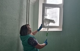 Мытье окон и дверей в домах Мытье окон и дверей в домах