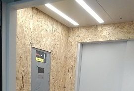 Обшивка лифтовых кабин дома по адресу ул. Ординская, 10 к.2