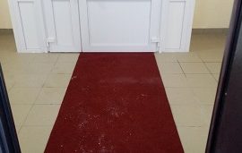 Укладка ковриков в доме по адресу ул. Гашкова, 51