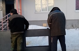 Ремонт входной двери в доме по адресу ул. Целинная, 45