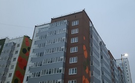 Очистка кровли домов от снега и наледи