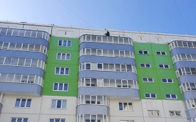 Очистка кровли домов от снега и наледи Очистка кровли домов от снега и наледи