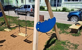 Ремонтные работы на детской площадке дома по адресу ул. Зеленая, 3/1Г