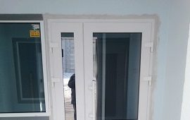 Установка входных дверей в доме по адресу ул. Целинная, 45