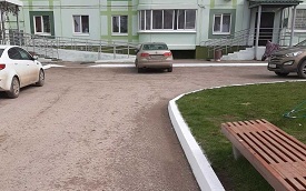 Покраска бордюров на придомовой территории по адресу ул. Зеленая Покраска бордюров на придомовой территории по адресу ул. Зеленая