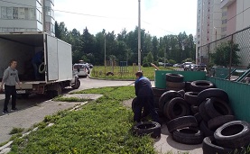 Вывоз автомобильных шин с контейнерных площадок домов Вывоз автомобильных шин с контейнерных площадок домов