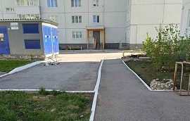 Покраска бордюров на придомовой территории по адресу ул. Красавинская, 2 Покраска бордюров на придомовой территории по адресу ул. Красавинская, 2