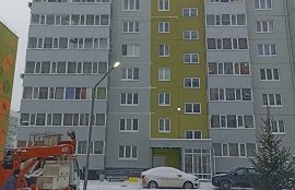 Замена уличных светильников у дома по адресу ул. Строителей, 7