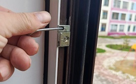 Ремонт оконного механизма в доме по адресу ул. Борцов Революции, 1а к.2