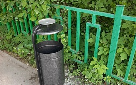Установка урн на придомовой территории по адресу пр. Парковый, 40